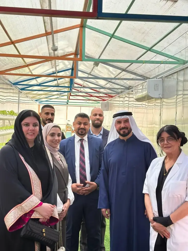 صورة من زيارة النادي إلى مركز المشاعر لذوي الهمم