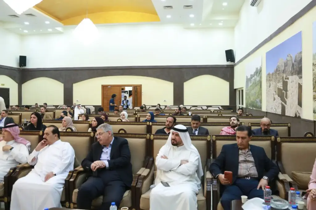 صورة من ندوة مستقبل السوق العقاري في الإمارات